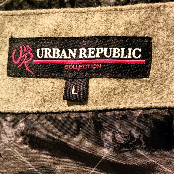 JUNIORS Coat-Size Large Urban Republic - Picture 8 of 10